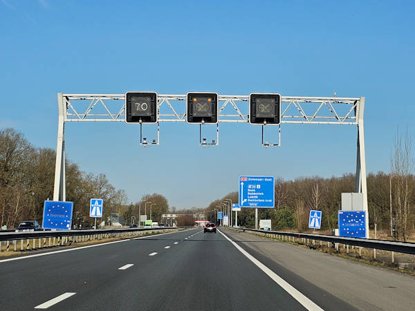 Deutsch-niederländische Grenze A3 / A12 | Foto: Holland.guide
