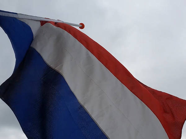 In den Niederlanden werden heute die Flaggen auf halbmast gesetzt. | Foto: Holland.guide